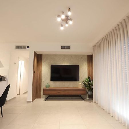 Luxury Queen Royal Park Eilat Exterior photo